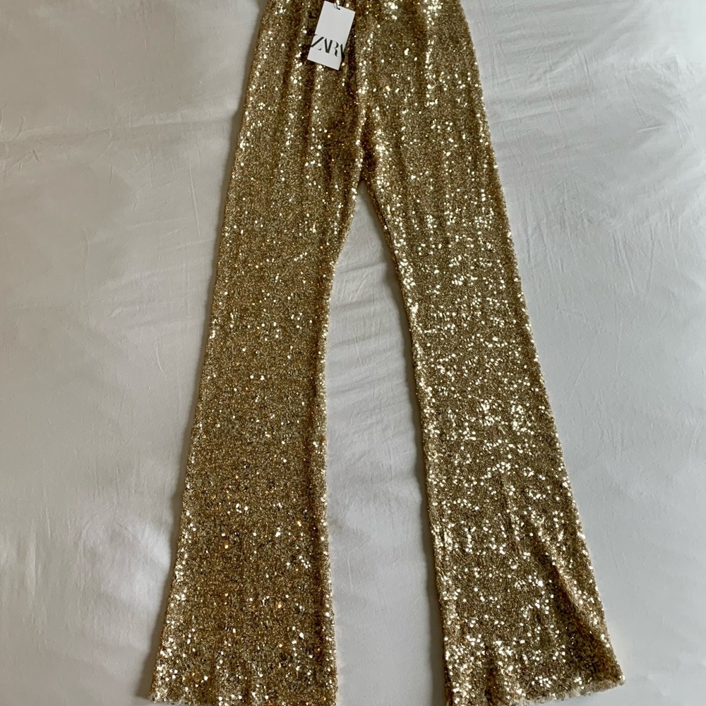 NWT. - Zara Gold Flare Stretch Sequin Leggings